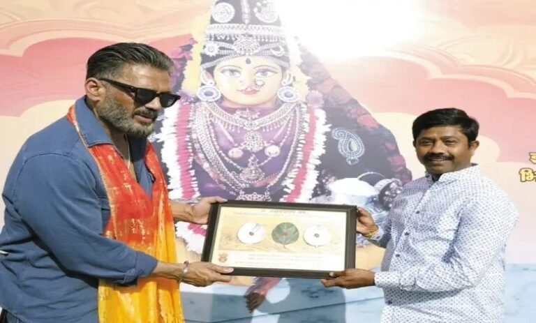 બોલિવૂડ એક્ટર સુનિલ શેટ્ટીએ મહાકુંભ સંગમમાં લગાવી ડૂબકી