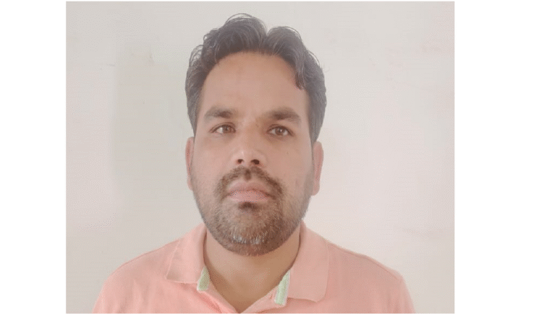 ઉકાઈમાં રેલવેનો ઈન્ચાર્જ સ્ટેશન અધિક્ષક પેટા કોન્ટ્રાક્ટર પાસે બે હજારની લાંચ લેતા ઝડપાયો