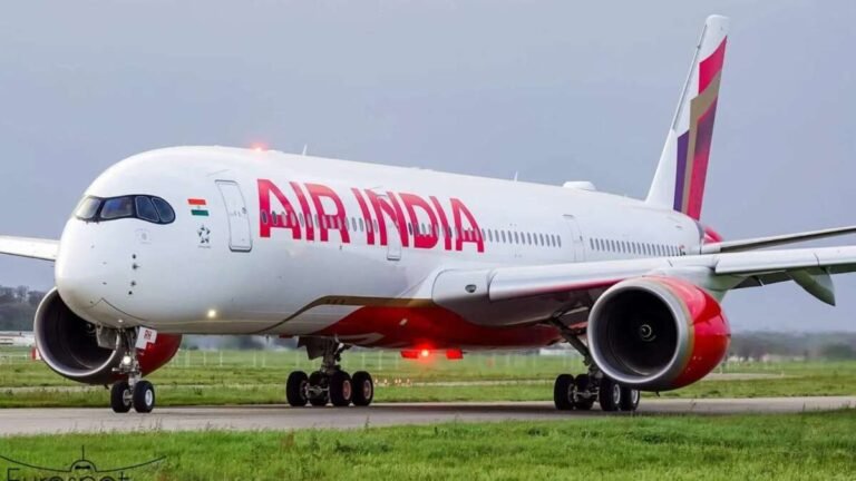 Air Indiaની ફ્લાઇટના પાયલટ કોકપિટમાં હવામાં તરતા હતા, પ્લેન ‘માઇનસ ગ્રેવિટી’માં ગયું હતું; જાણો શું છે -1G ?