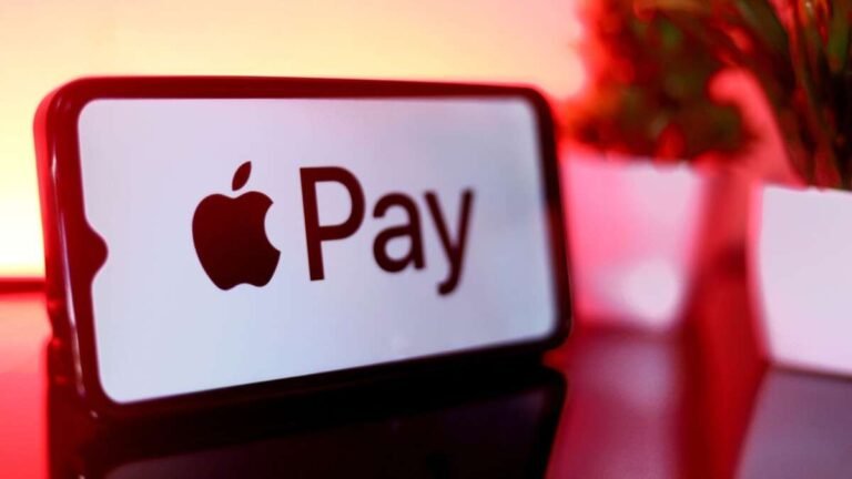 Apple Pay India Launch: માત્ર ફોન ટૅપ કરો અને પેમેન્ટ પૂરું! જાણો કયા કાર્ડ પર મળશે સુવિધા