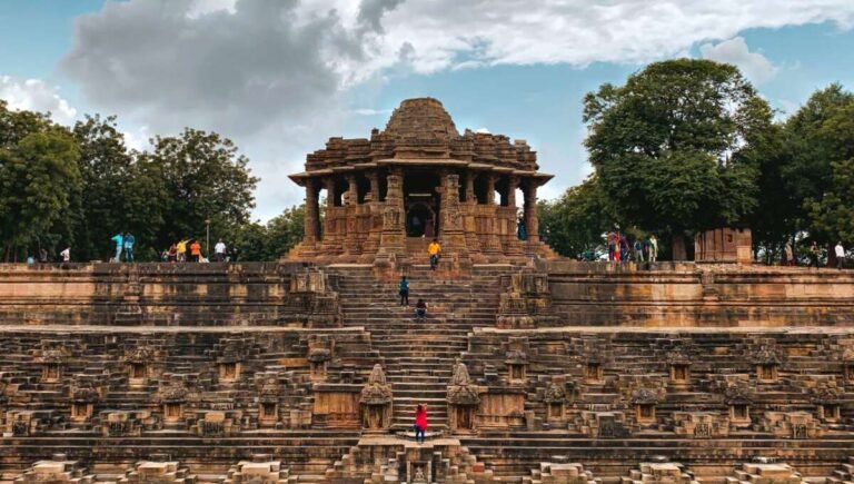 1000 વર્ષ જૂનું મોઢેરા આજે 24×7 ‘સૂર્ય ગ્રામ’! પ્રાચીન સૂર્ય મંદિરને અપાયો નવો વૈશ્વિક અવતાર
