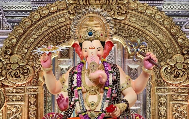 12 દિવસમાં લાલબાગચા રાજાના ચરણોમાં ભક્તોએ કેટલું દાન ચઢાવ્યું? આંકડો જાણીને ચોંકી જશો